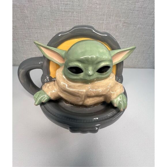 Star Wars The Mandalorian Super Cute Baby Yoda Glass Coffee Mug - Picture 1 of 6